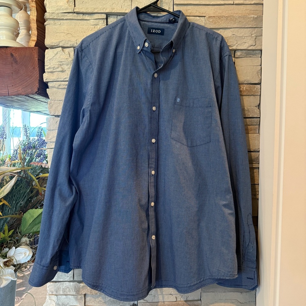 Izod Men's Blue Checked Button Down Long Sleeve Shirt size Large